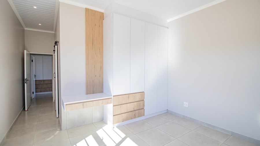 4 Bedroom Property for Sale in Country Club Western Cape
